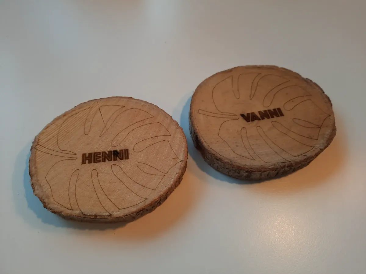 Wood Coasters with Monstera Leaf Design
