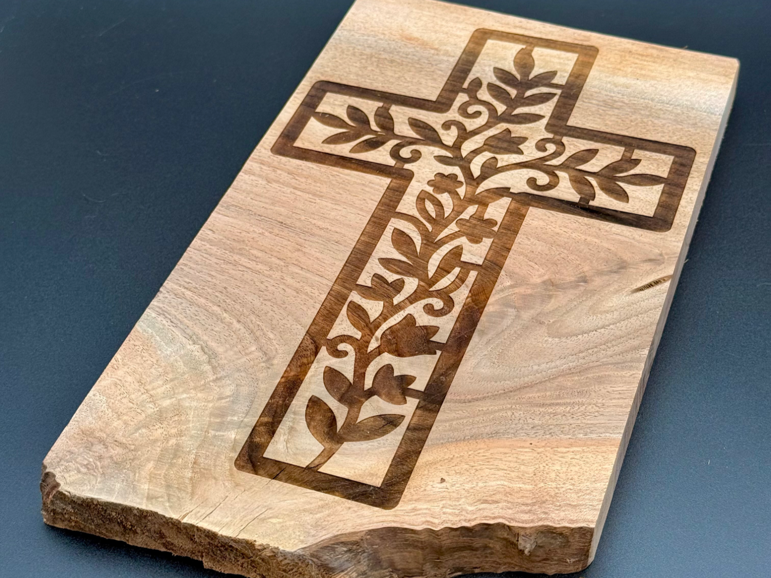 Wooden Cross Wall Plaque with Floral Vine Motif | Free Files - Atomm