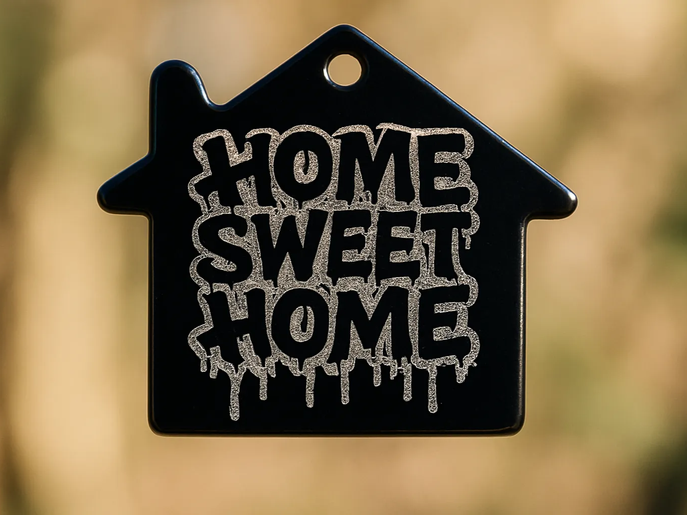 Lasergravierter hausförmiger Schlüsselanhänger 'Home Sweet Home'
