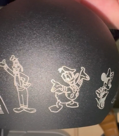 [Laser cut and engrave] Laser Engraved Disney with Charactersn lamp Base black